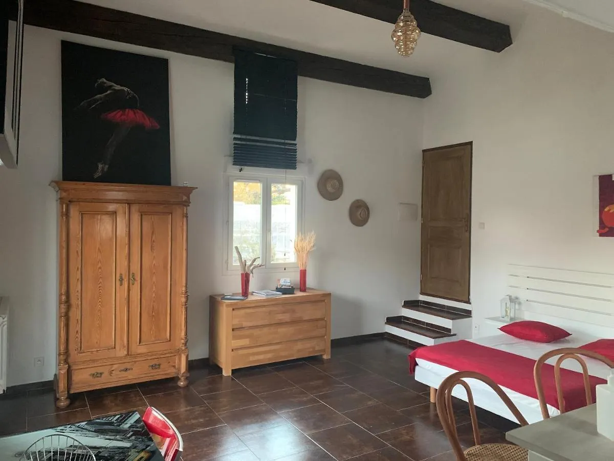 L'Aparte - Le Studio Les Vignes Pignans Apartment